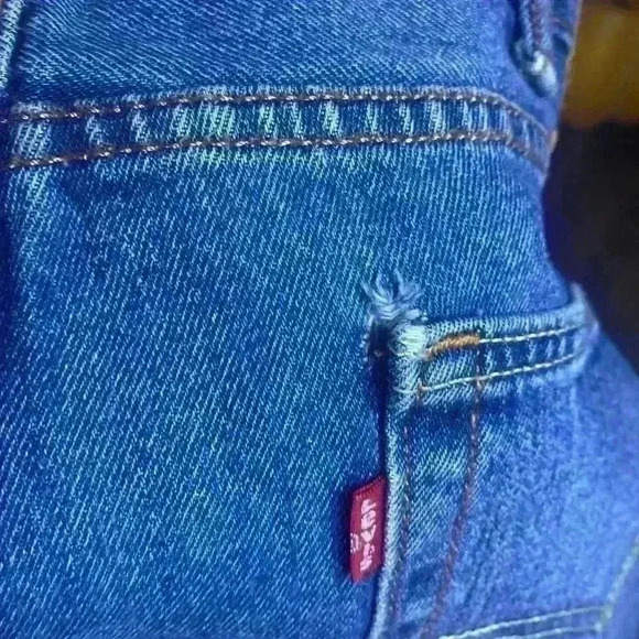 Levi’s 550 40x34 Mens jeans relaxed fit taper lightly distressed - Picture 6 of 9